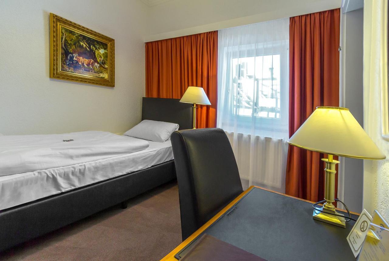 Hotel Adler Ingolstadt Luaran gambar